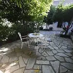 فندق Mirto