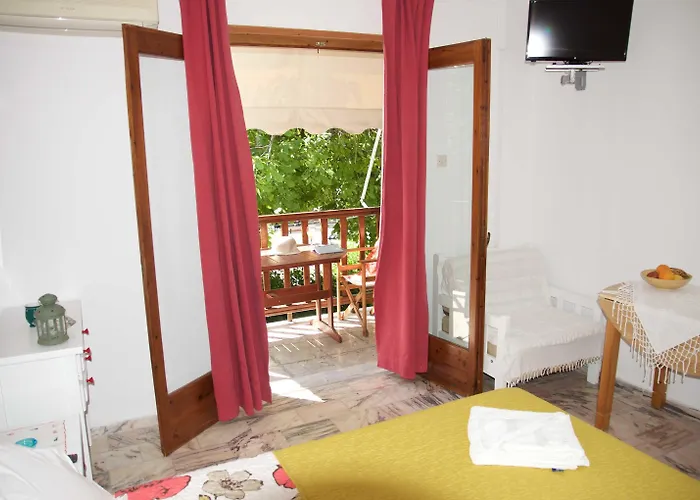 Mirto Apartments 2* Afissos